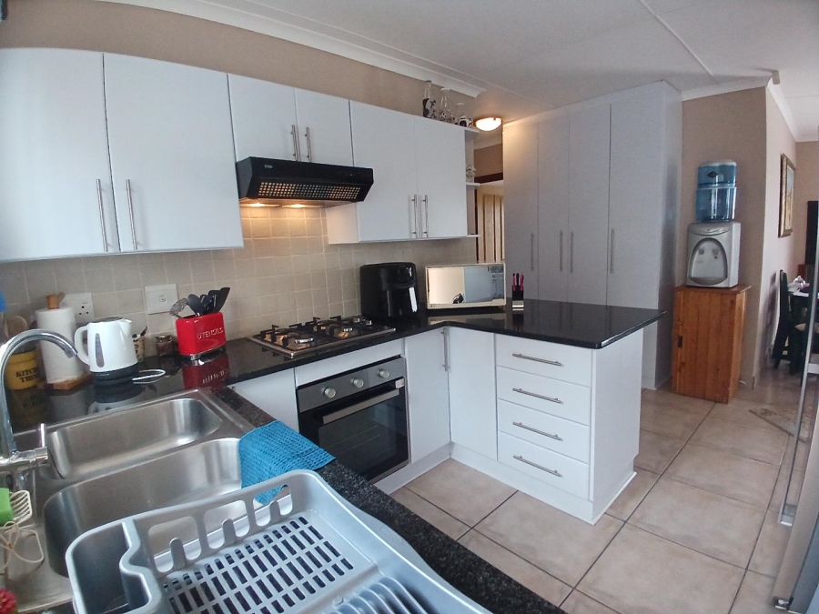 4 Bedroom Property for Sale in Seemeeu Park Western Cape